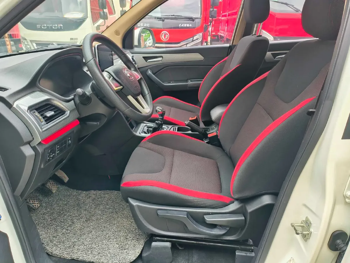 2017 BAIC WeiWang M50F 1.5L 116HP L4 5MT,autocango,china used car exporter,china ev exporter,chinese used car exporter,chinese used ev exporter