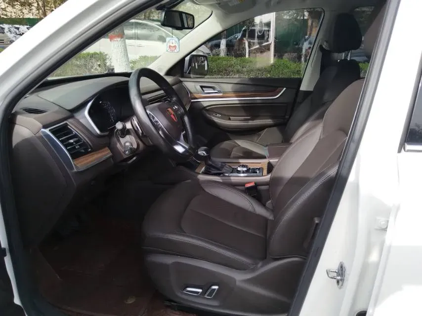 2019 Roewe RX8 2.0T 222HP L4 6AT,autocango,china used car exporter,china ev exporter,chinese used car exporter,chinese used ev exporter