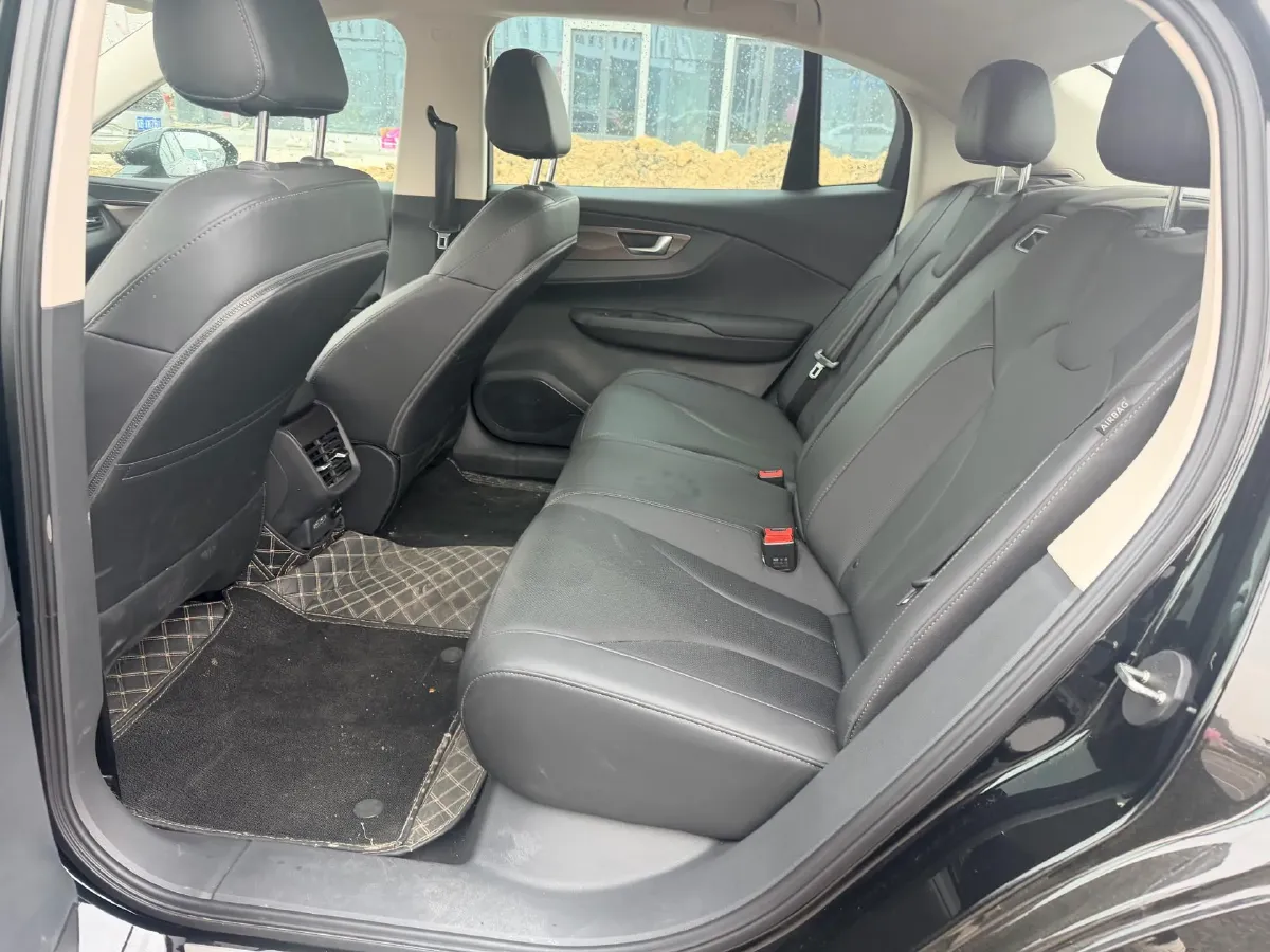 2023 HongQi E-QM5 BEV 54KWH,autocango,china used car exporter,china ev exporter,chinese used car exporter,chinese used ev exporter