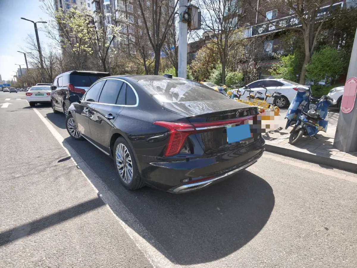 2023 HongQi H5 2.0T 224HP L4 8AT,autocango,china used car exporter,china ev exporter,chinese used car exporter,chinese used ev exporter