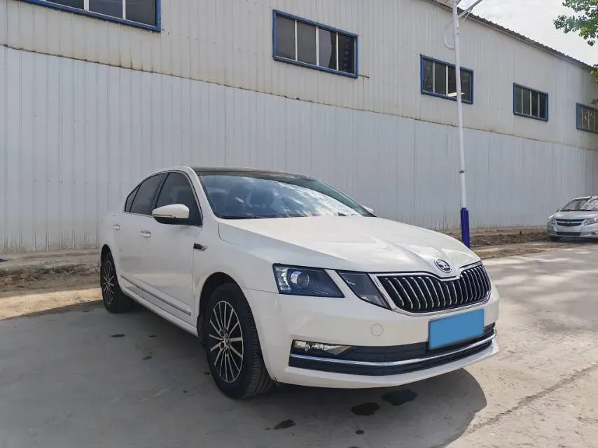 2019 Skoda Octavia 1.5L 116HP L4 6AT,autocango,china used car exporter,china ev exporter,chinese used car exporter,chinese used ev exporter