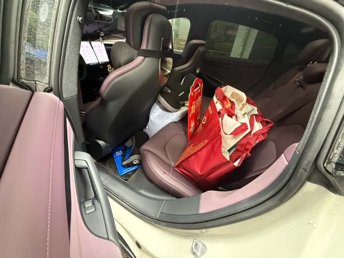 2024 MI SU7 BEV 73.6KWH,autocango,china used car exporter,china ev exporter,chinese used car exporter,chinese used ev exporter