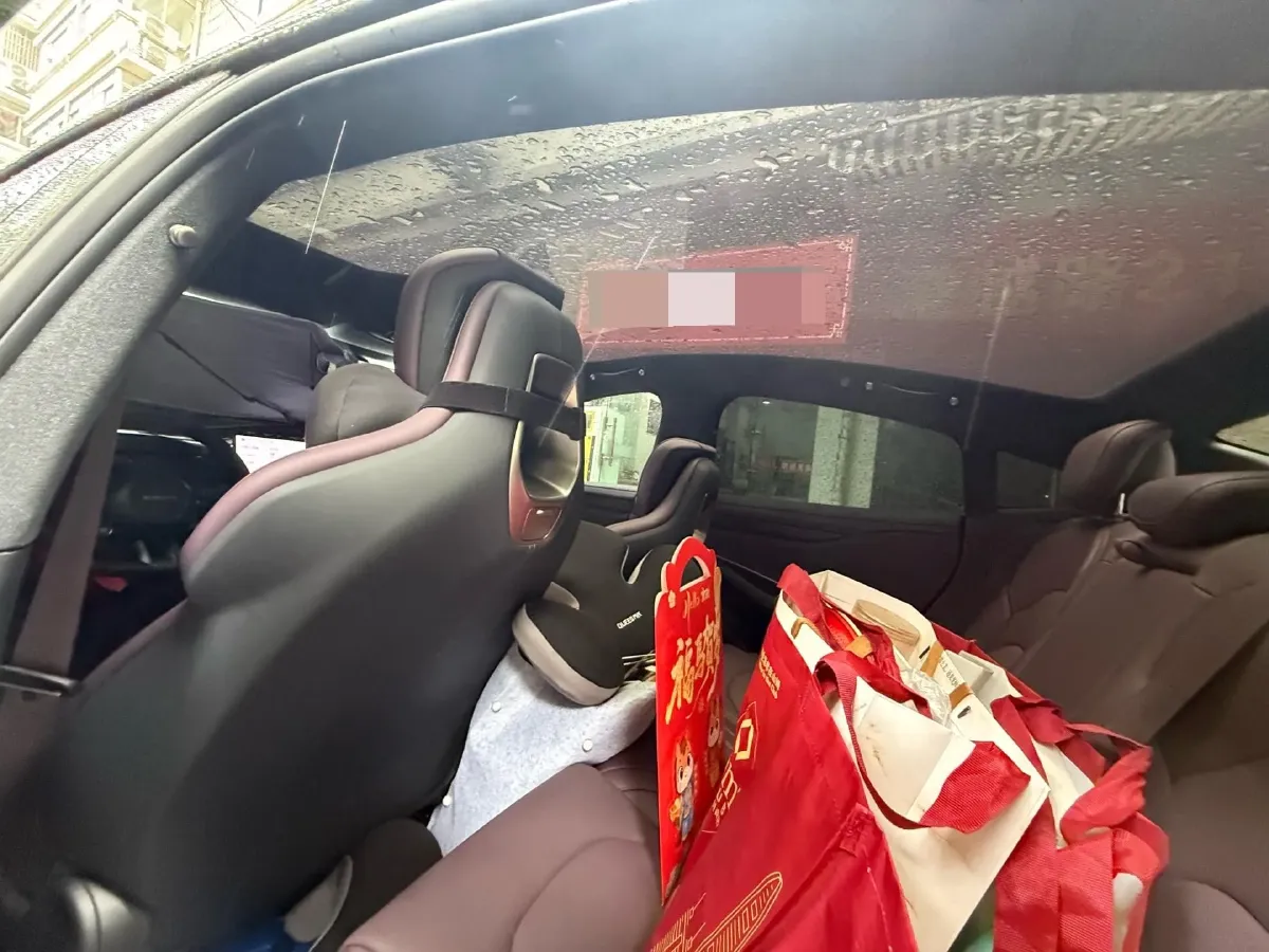 2024 MI SU7 BEV 73.6KWH,autocango,china used car exporter,china ev exporter,chinese used car exporter,chinese used ev exporter