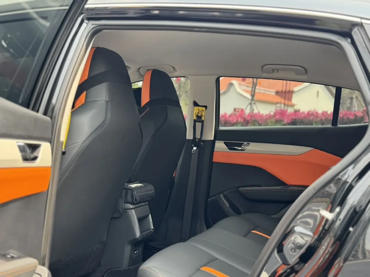 2023 DongFeng Aeolus YiXuan 1.5L 125HP L4 6DCT,autocango,china used car exporter,china ev exporter,chinese used car exporter,chinese used ev exporter