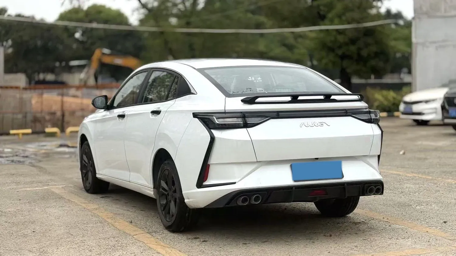 2023 DongFeng Aeolus YiXuan 1.5L 125HP L4 6DCT,autocango,china used car exporter,china ev exporter,chinese used car exporter,chinese used ev exporter