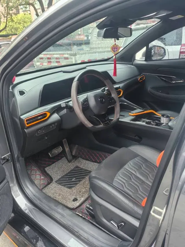 2022 ChangAn UNI-T 1.5T 188HP L4 7DCT,autocango,china used car exporter,china ev exporter,chinese used car exporter,chinese used ev exporter