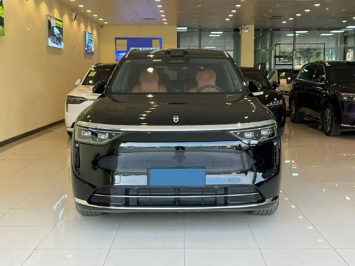 2025 AITO AITO M8 REEV 160HP REEV 53.4KWH,autocango,china used car exporter,china ev exporter,chinese used car exporter,chinese used ev exporter