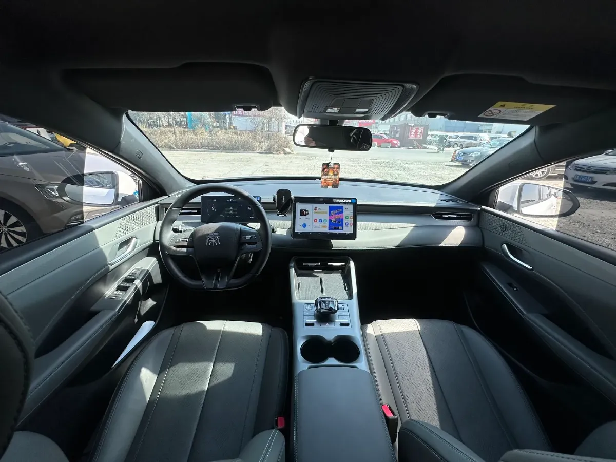 2025 BYD Seal05 DM-i 1.5L 101HP L4 E-CVT PHEV 7.68KWH,autocango,china used car exporter,china ev exporter,chinese used car exporter,chinese used ev exporter