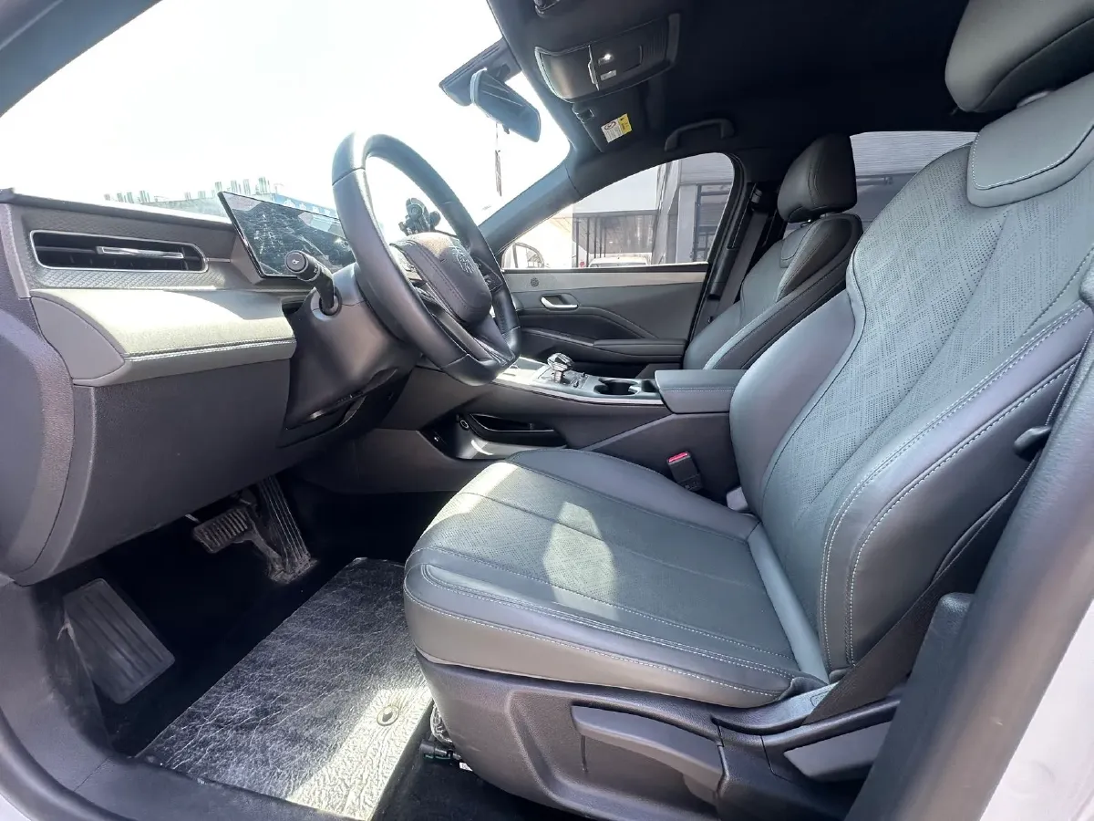 2025 BYD Seal05 DM-i 1.5L 101HP L4 E-CVT PHEV 7.68KWH,autocango,china used car exporter,china ev exporter,chinese used car exporter,chinese used ev exporter