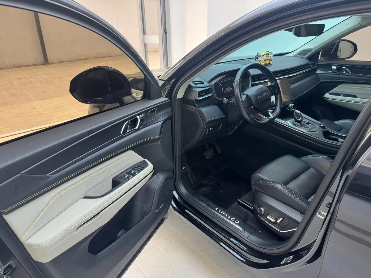 2020 LYNK&CO 05 2.0T 254HP L4 8AT,autocango,china used car exporter,china ev exporter,chinese used car exporter,chinese used ev exporter