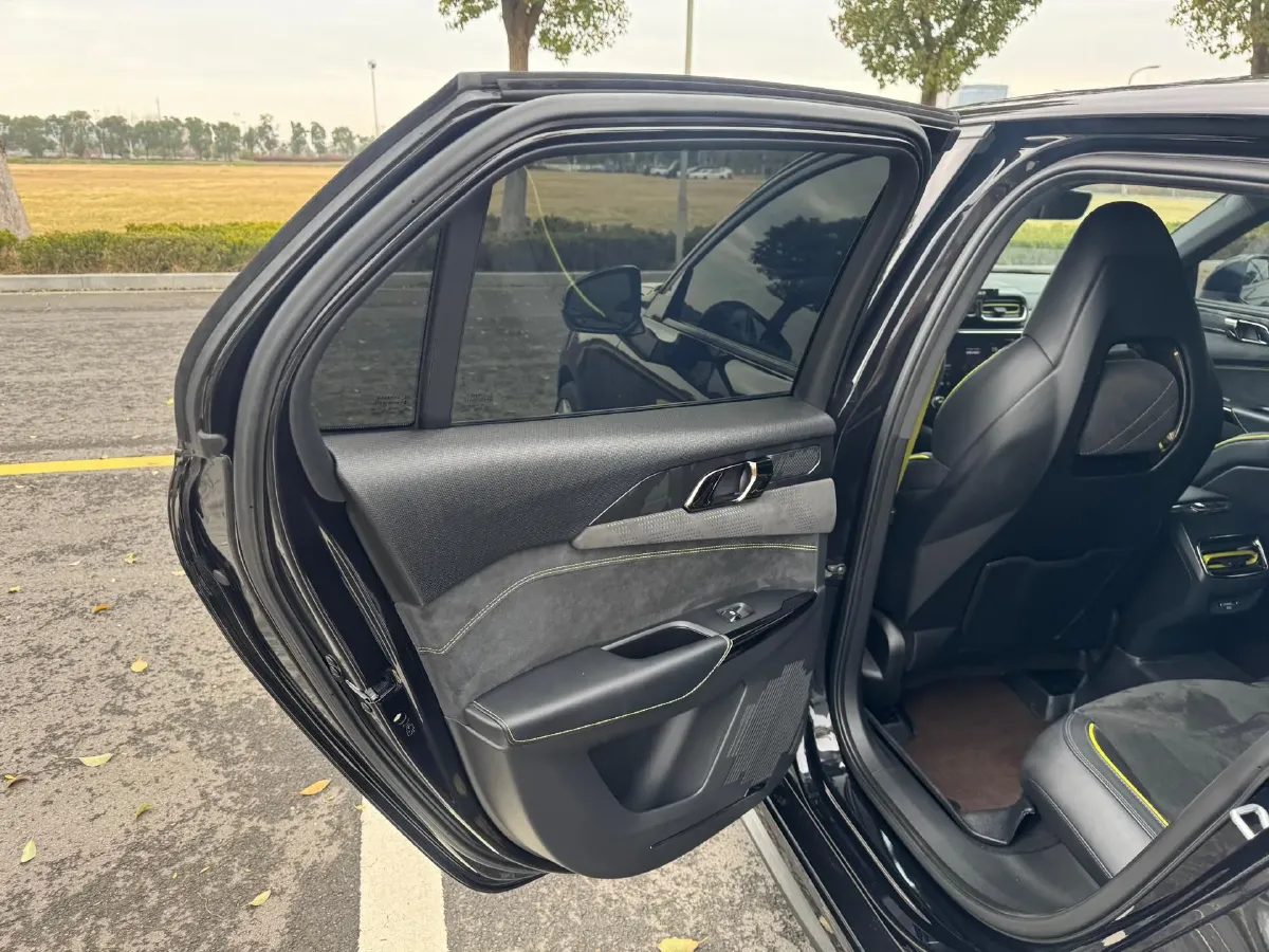 2022 LYNK&CO 03 2.0T 254HP L4 8AT,autocango,china used car exporter,china ev exporter,chinese used car exporter,chinese used ev exporter