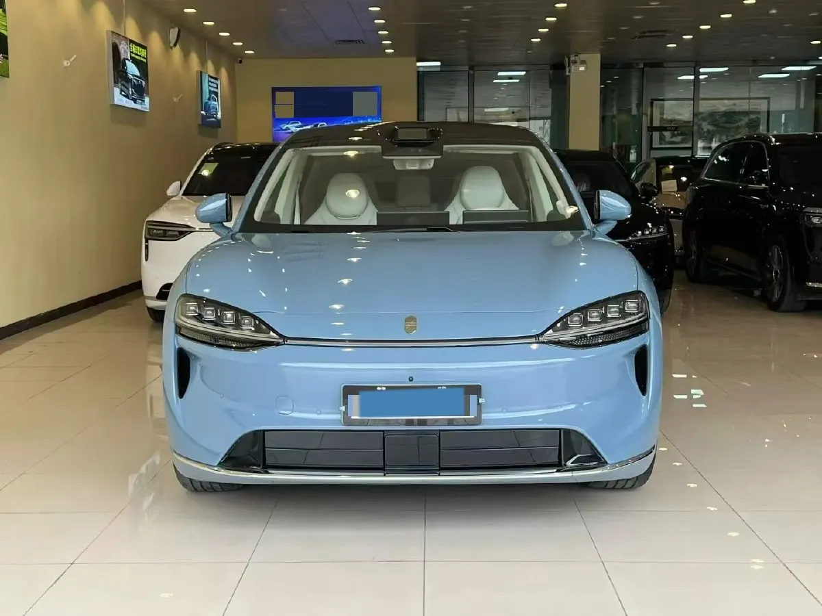 2026 Luxeed R7 REEV 156HP REEV,autocango,china used car exporter,china ev exporter,chinese used car exporter,chinese used ev exporter