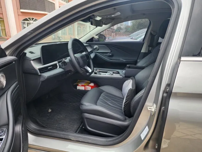 2025 Chery Arrizo 8 Pro 1.6T 197HP L4 7DCT,autocango,china used car exporter,china ev exporter,chinese used car exporter,chinese used ev exporter