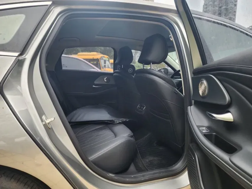 2025 Chery Arrizo 8 Pro 1.6T 197HP L4 7DCT,autocango,china used car exporter,china ev exporter,chinese used car exporter,chinese used ev exporter