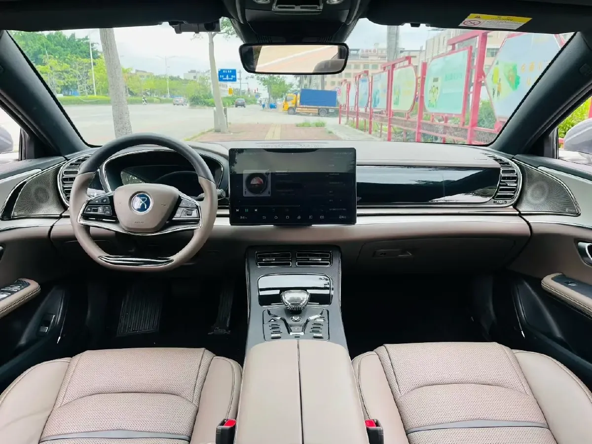 2021 BYD Han BEV 64.8KWH,autocango,china used car exporter,china ev exporter,chinese used car exporter,chinese used ev exporter