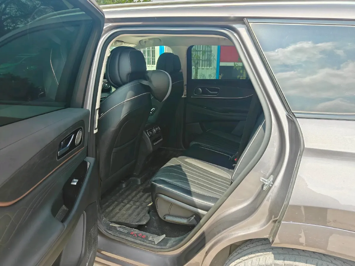 2023 Chery Tiggo 9 2.0T 261HP L4 7DCT,autocango,china used car exporter,china ev exporter,chinese used car exporter,chinese used ev exporter