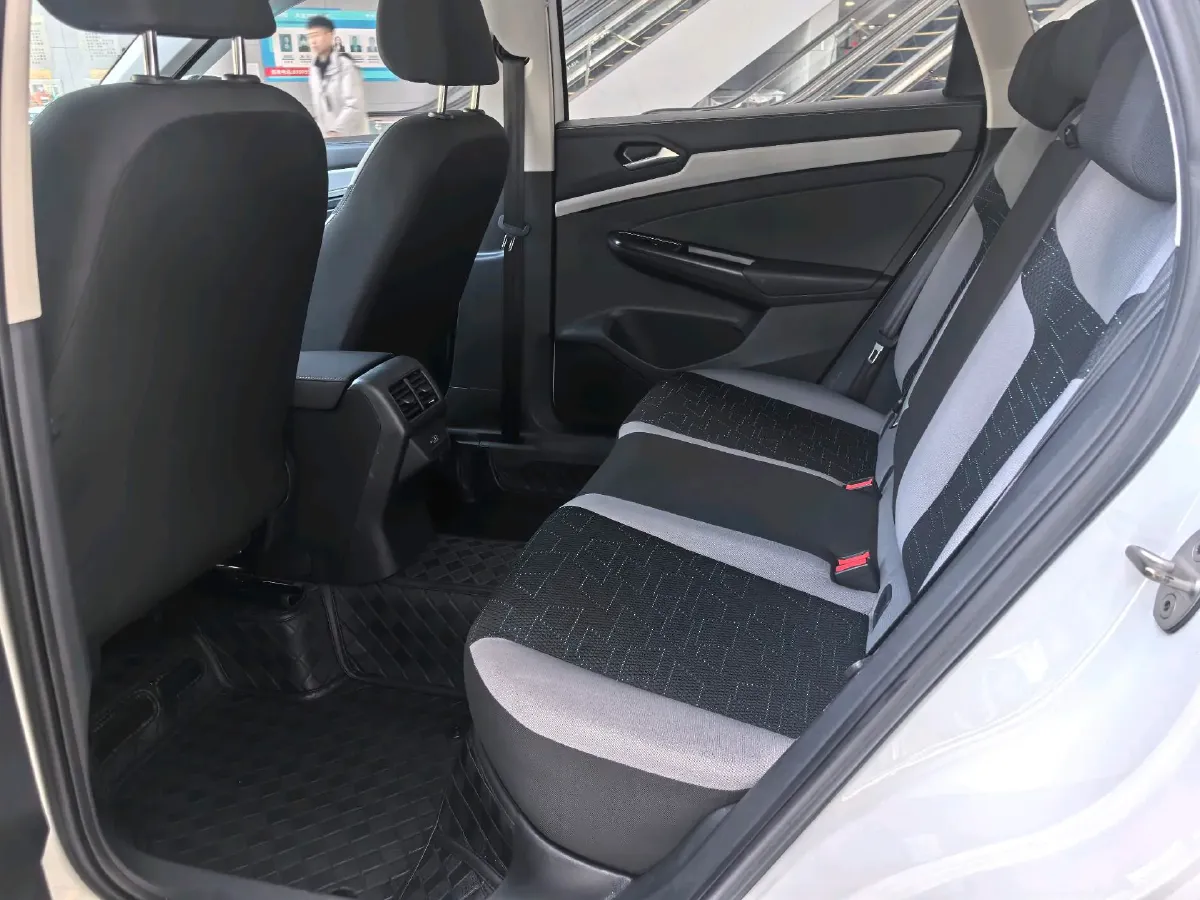 2023 Jetta VS7 1.4T 150HP L4 5MT,autocango,china used car exporter,china ev exporter,chinese used car exporter,chinese used ev exporter