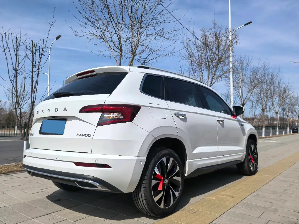 2022 Skoda Karoq 1.4T 150HP L4 7DCT,autocango,china used car exporter,china ev exporter,chinese used car exporter,chinese used ev exporter