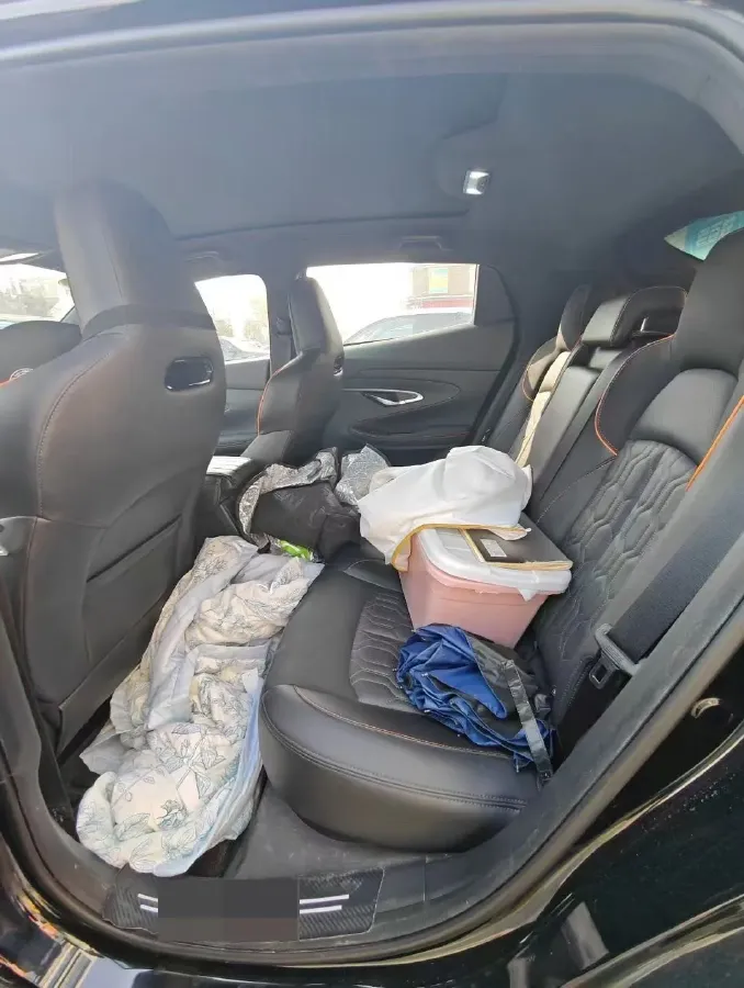 2022 ChangAn UNI-T 1.5T 188HP L4 7DCT,autocango,china used car exporter,china ev exporter,chinese used car exporter,chinese used ev exporter