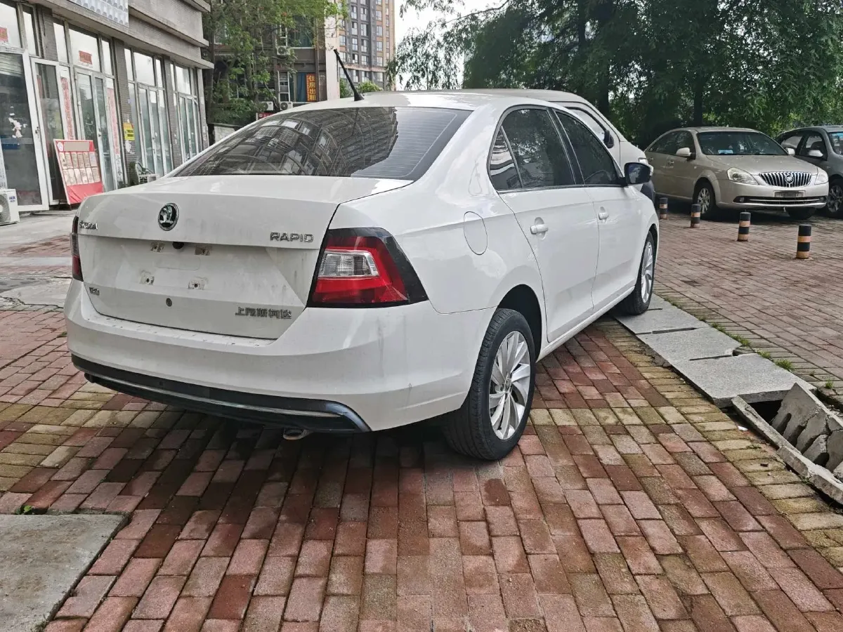 2019 Skoda Rapid Spaceback 1.5L 110HP L4 6AT,autocango,china used car exporter,china ev exporter,chinese used car exporter,chinese used ev exporter