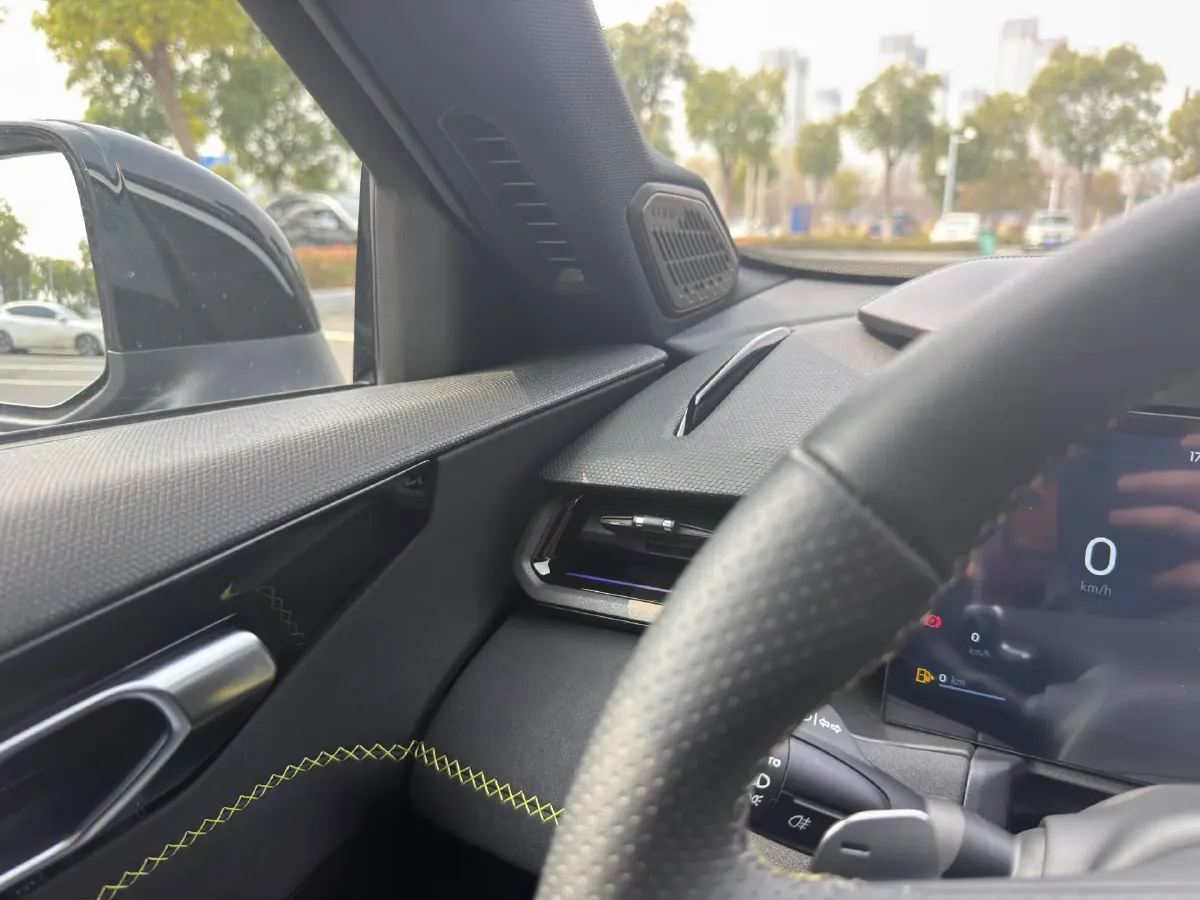 2025 LYNK&CO 03 2.0T 254HP L4 7DCT,autocango,china used car exporter,china ev exporter,chinese used car exporter,chinese used ev exporter