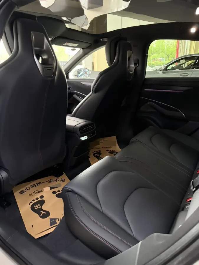 2024 MI SU7 BEV 73.6KWH,autocango,china used car exporter,china ev exporter,chinese used car exporter,chinese used ev exporter