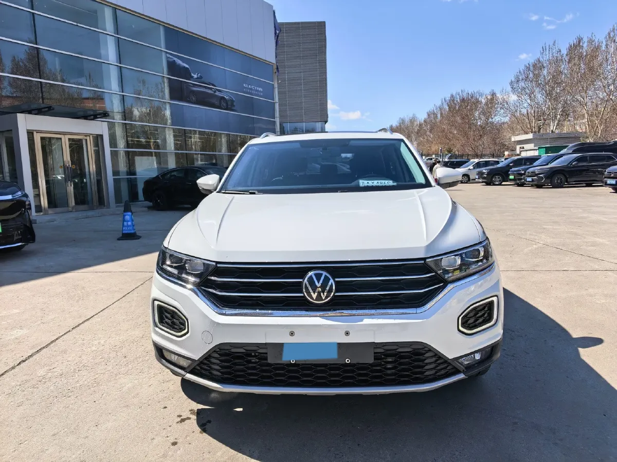 2021 Volkswagen T-Roc 1.4T 150HP L4 7DCT,autocango,china used car exporter,china ev exporter,chinese used car exporter,chinese used ev exporter