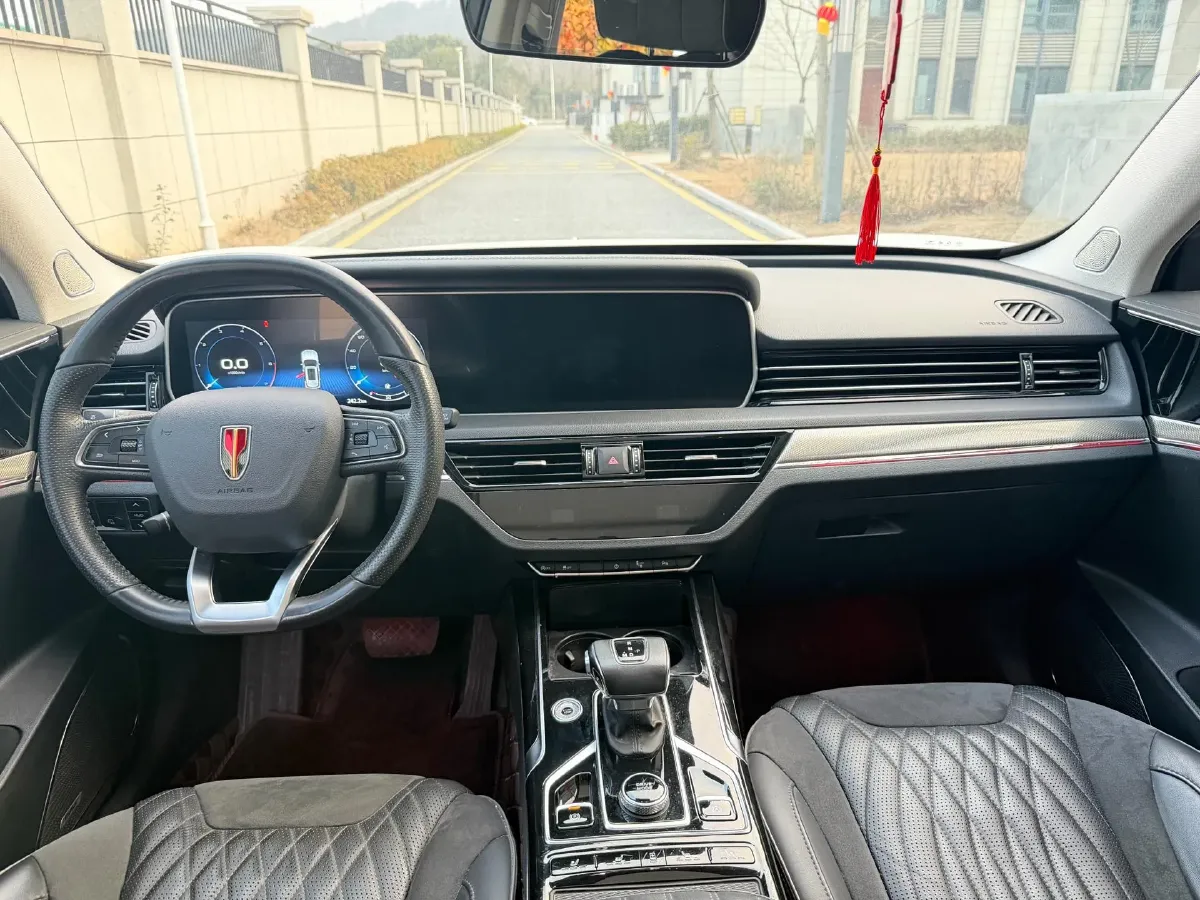2019 HongQi HS5 2.0T 224HP L4 6AT,autocango,china used car exporter,china ev exporter,chinese used car exporter,chinese used ev exporter