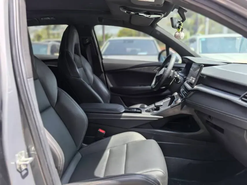 2023 LYNK&CO 06 1.5T 181HP L4 7DCT,autocango,china used car exporter,china ev exporter,chinese used car exporter,chinese used ev exporter