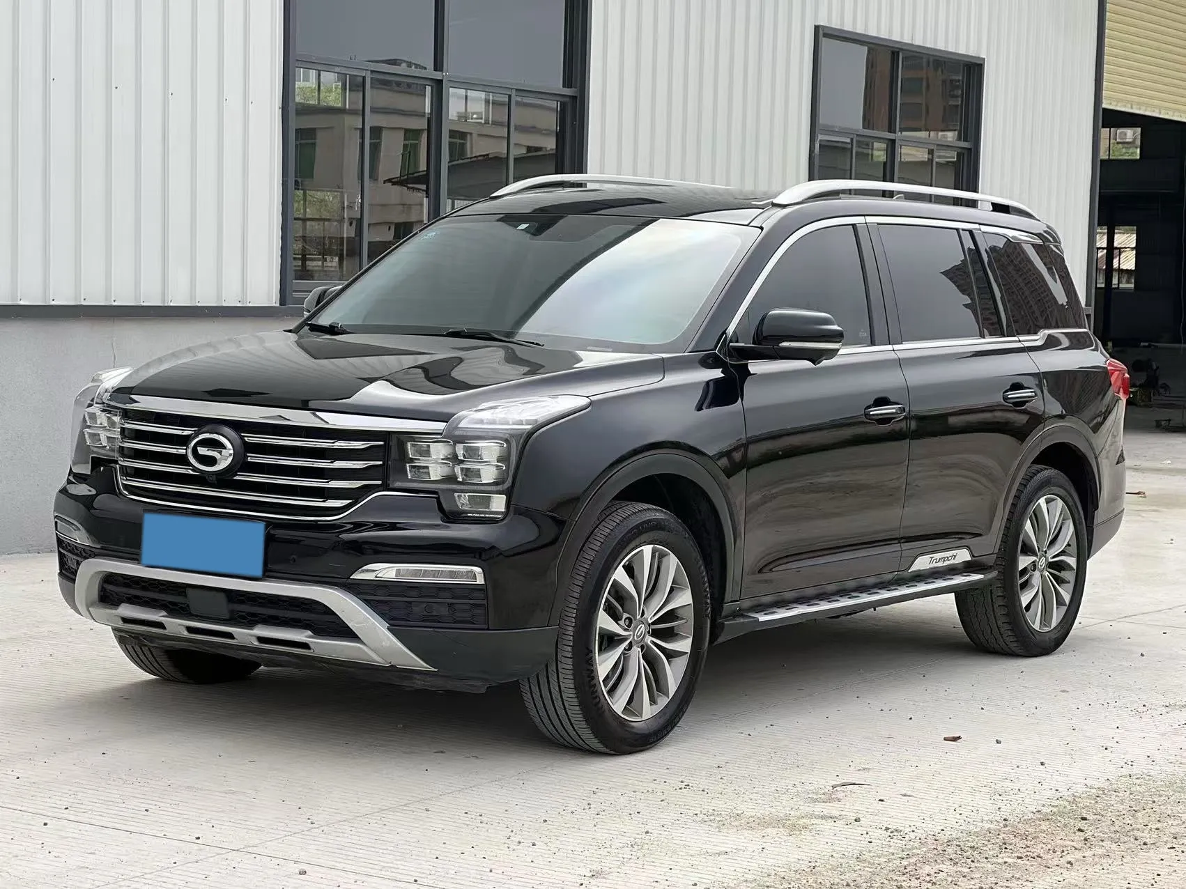 2017 GAC Trumpchi GS8 2.0T 201HP L4 6AT