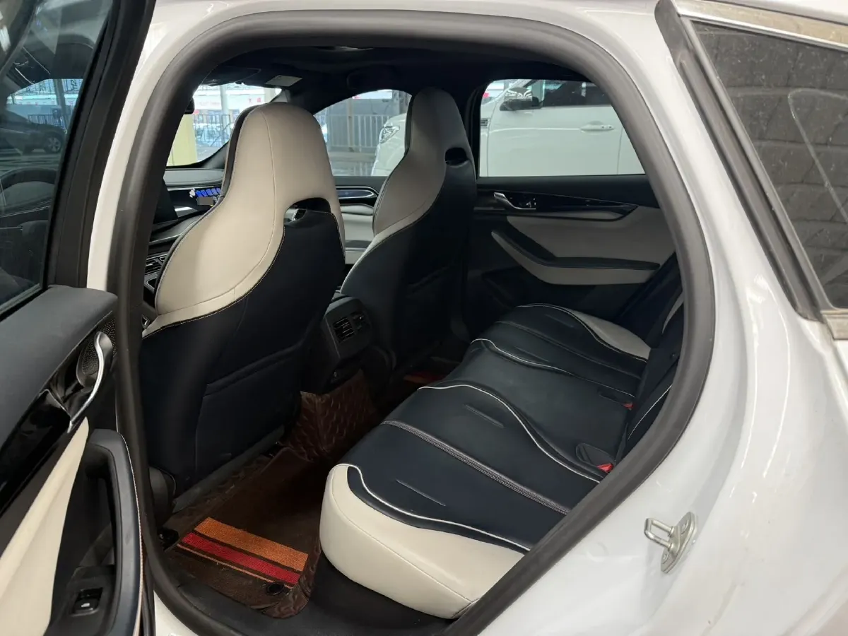 2021 Haval F7 1.5T 169HP L4 7DCT,autocango,china used car exporter,china ev exporter,chinese used car exporter,chinese used ev exporter