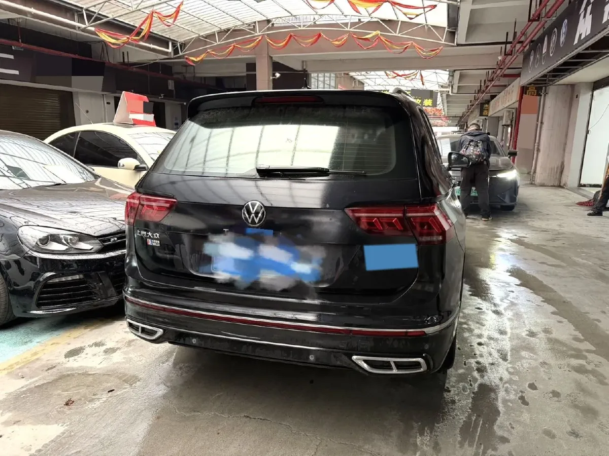 2023 Volkswagen Tiguan L 2.0T 186HP L4 7DCT,autocango,china used car exporter,china ev exporter,chinese used car exporter,chinese used ev exporter