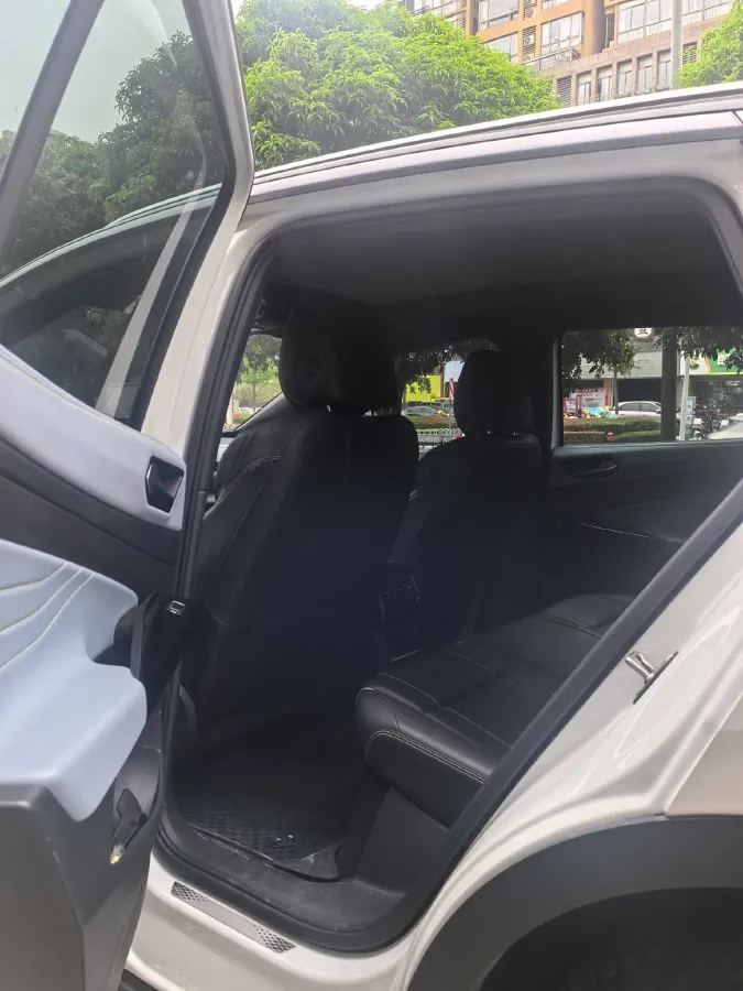 2023 Roewe iMAX8 2.0T 234HP L4 8AT,autocango,china used car exporter,china ev exporter,chinese used car exporter,chinese used ev exporter