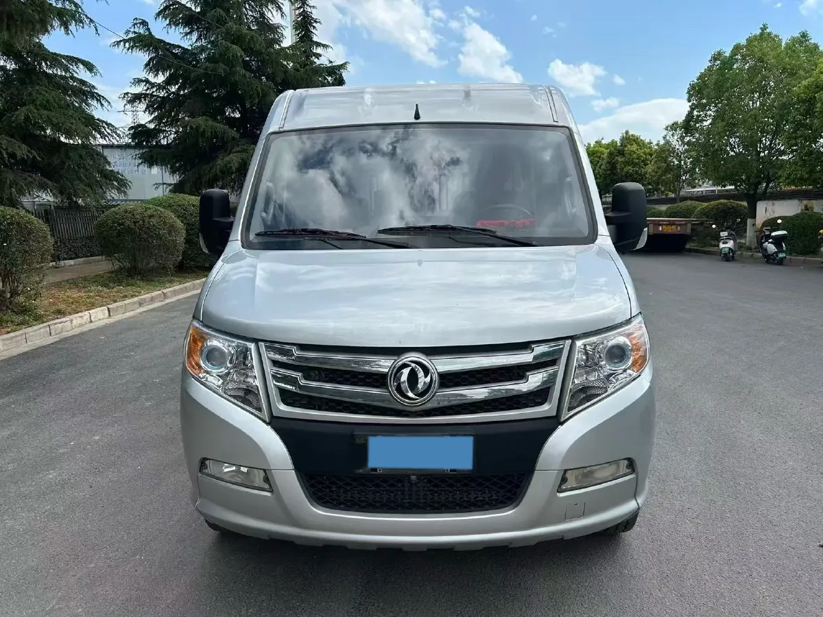 2021 DongFeng DFAC YuFeng 2.0T 136HP L4 6MT,autocango,china used car exporter,china ev exporter,chinese used car exporter,chinese used ev exporter