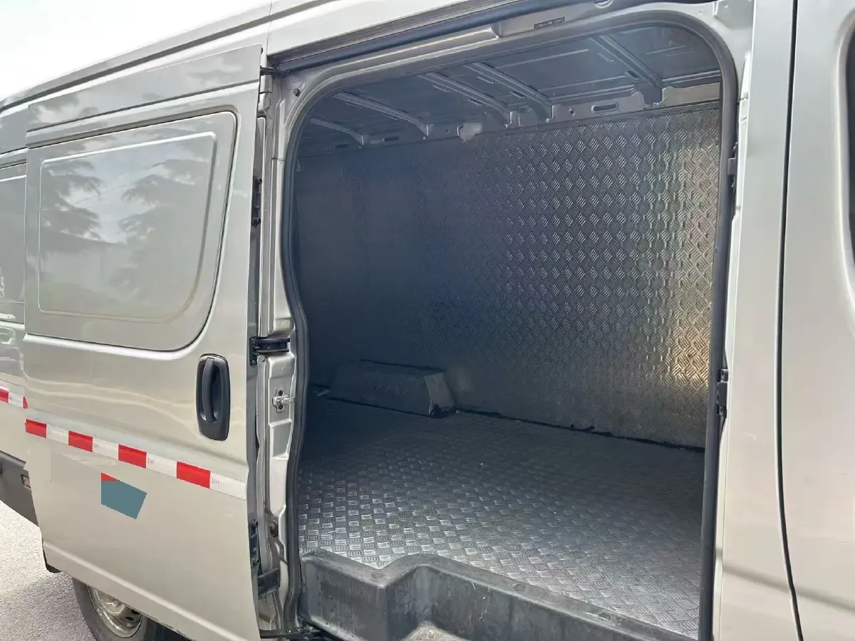 2021 DongFeng DFAC YuFeng 2.0T 136HP L4 6MT,autocango,china used car exporter,china ev exporter,chinese used car exporter,chinese used ev exporter