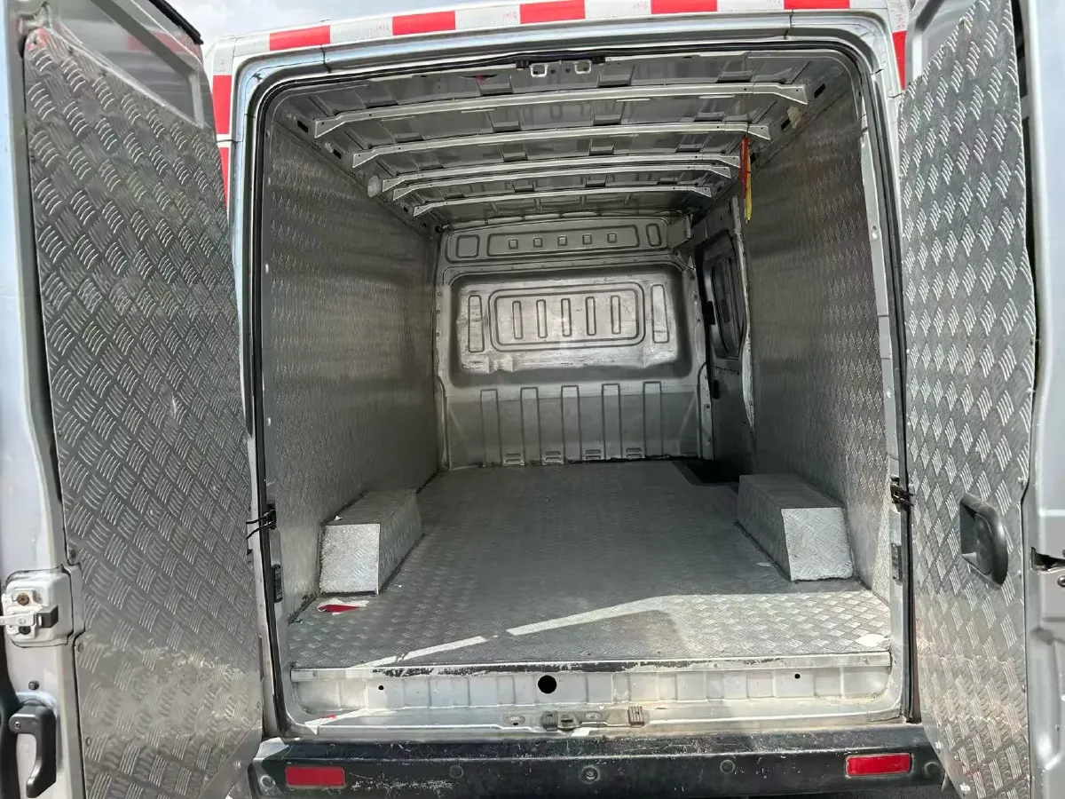 2021 DongFeng DFAC YuFeng 2.0T 136HP L4 6MT,autocango,china used car exporter,china ev exporter,chinese used car exporter,chinese used ev exporter