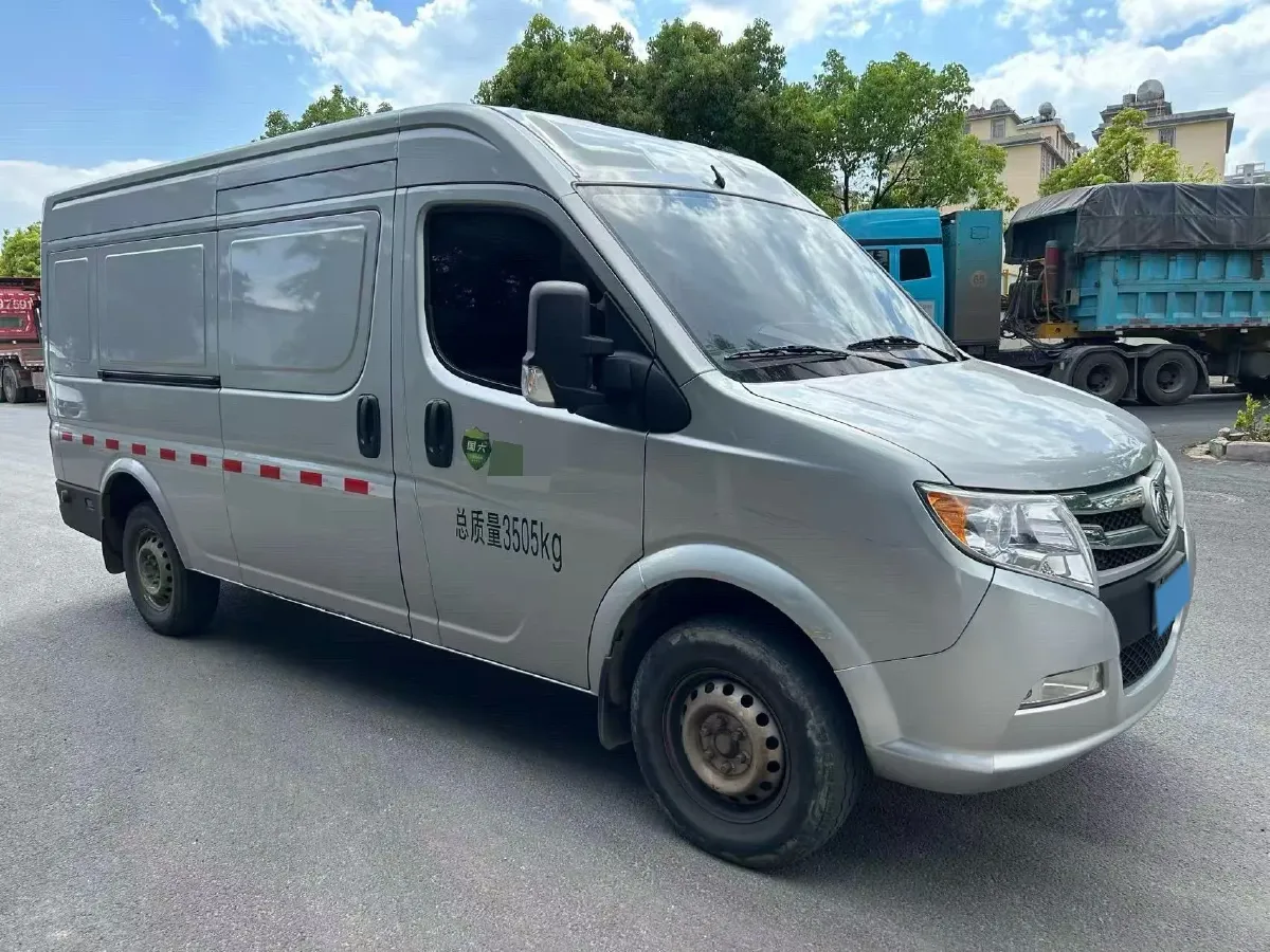 2021 DongFeng DFAC YuFeng 2.0T 136HP L4 6MT,autocango,china used car exporter,china ev exporter,chinese used car exporter,chinese used ev exporter