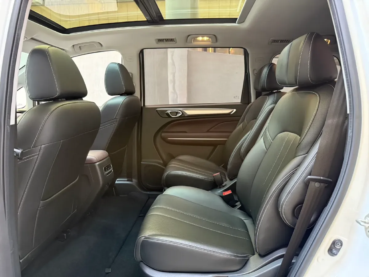 2021 GAC Trumpchi M6 1.5T 169HP L4 7DCT,autocango,china used car exporter,china ev exporter,chinese used car exporter,chinese used ev exporter