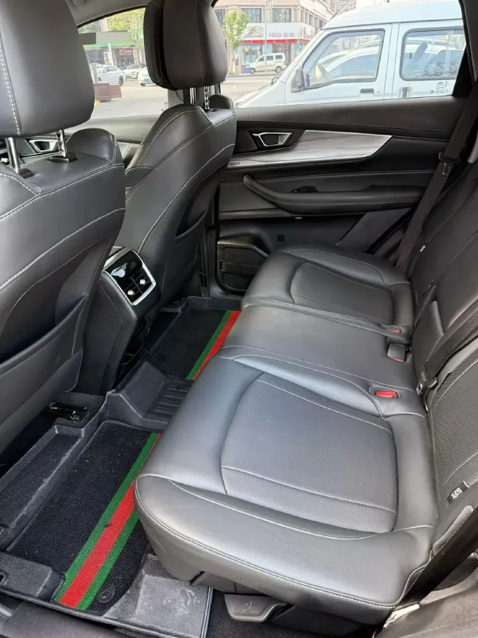 2023 Chery Tiggo 8 1.6T 197HP L4 7DCT,autocango,china used car exporter,china ev exporter,chinese used car exporter,chinese used ev exporter