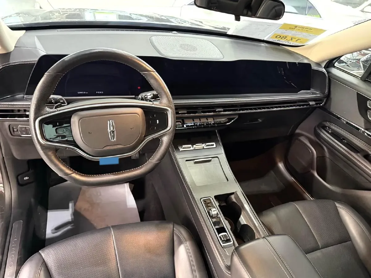 2024 Lincoln Corsair 2.0T 261HP L4 8AT,autocango,china used car exporter,china ev exporter,chinese used car exporter,chinese used ev exporter