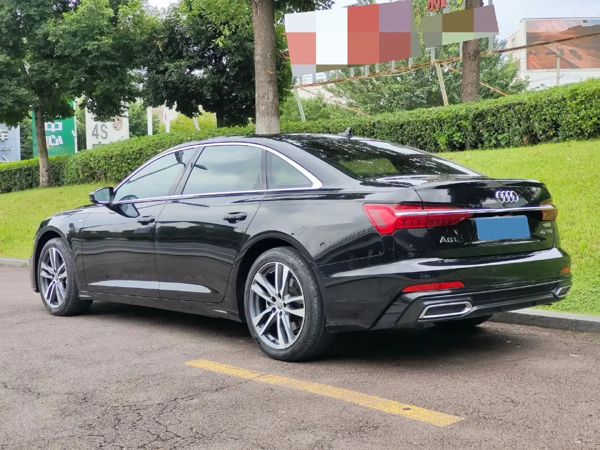 2022 Audi A6L 2.0T 224HP L4 7DCT,autocango,china used car exporter,china ev exporter,chinese used car exporter,chinese used ev exporter