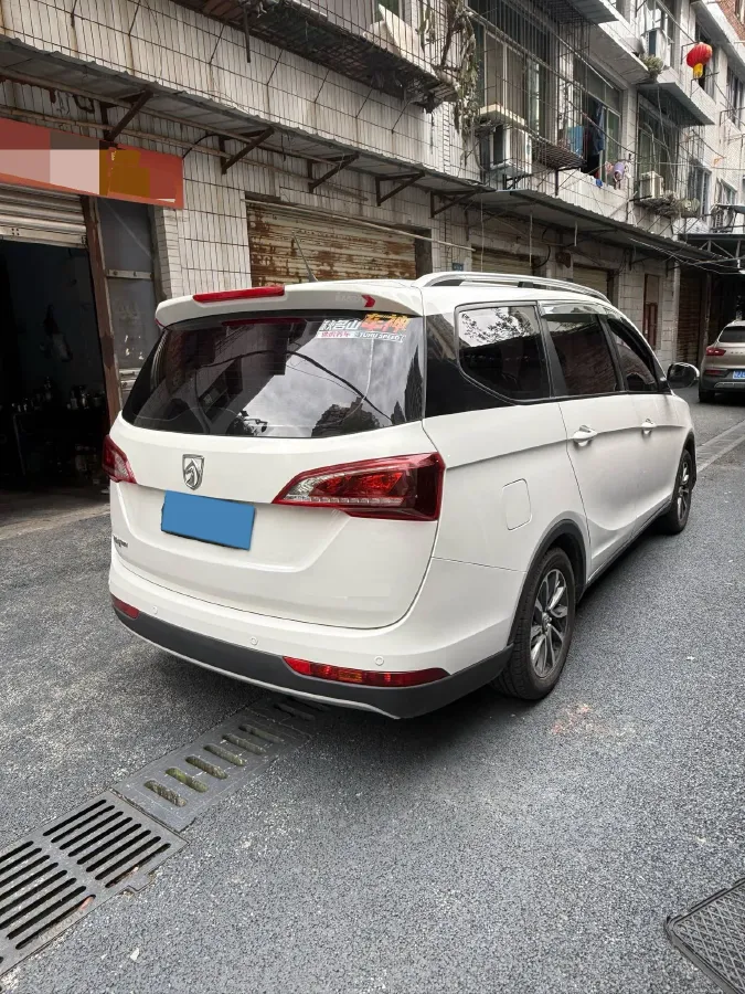 2019 BaoJun 730 1.5L 112HP L4 6MT,autocango,china used car exporter,china ev exporter,chinese used car exporter,chinese used ev exporter