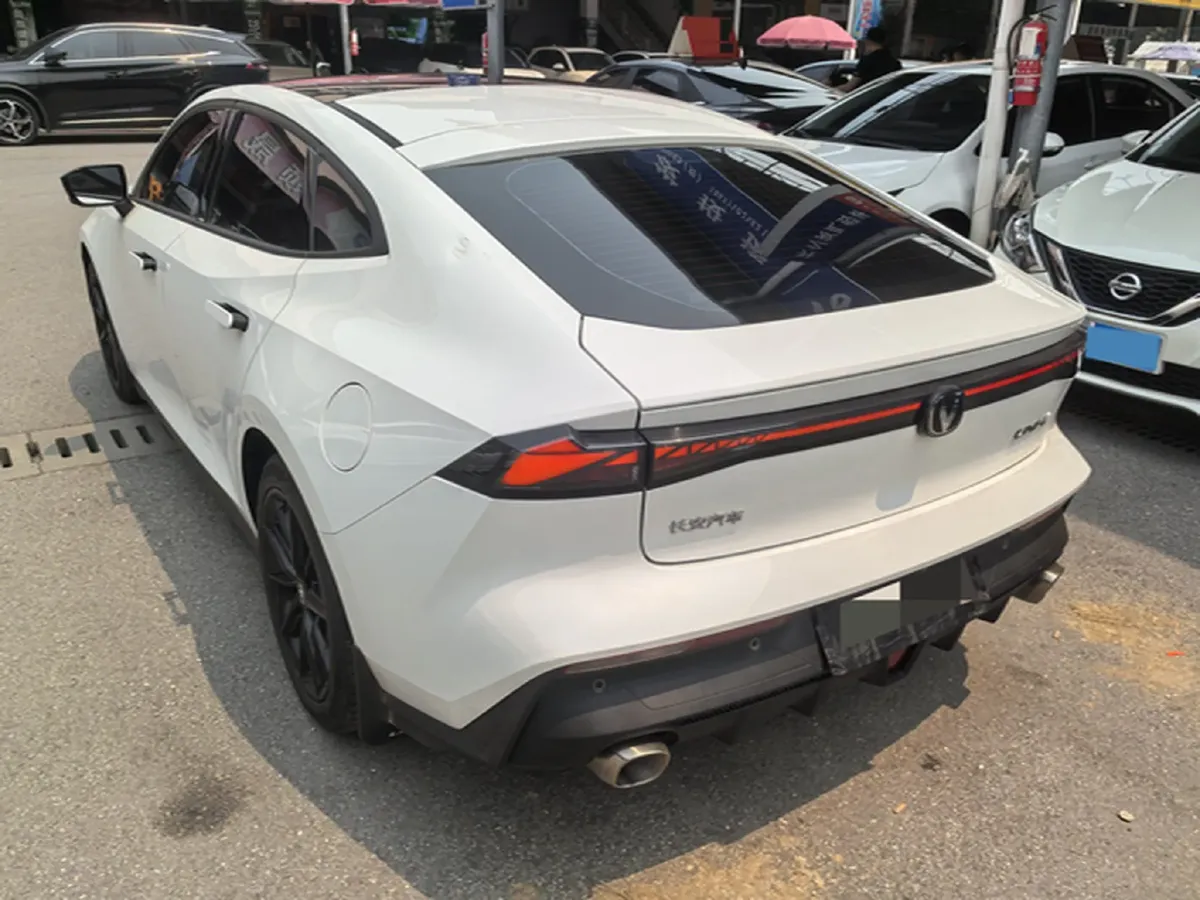 2023 ChangAn UNI-V 1.5T 188HP L4 7DCT,autocango,china used car exporter,china ev exporter,chinese used car exporter,chinese used ev exporter