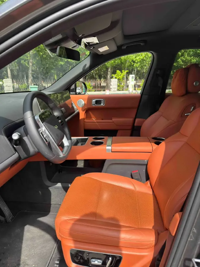 2023 Li L9 Range Extended 154HP REEV 42.6KWH,autocango,china used car exporter,china ev exporter,chinese used car exporter,chinese used ev exporter