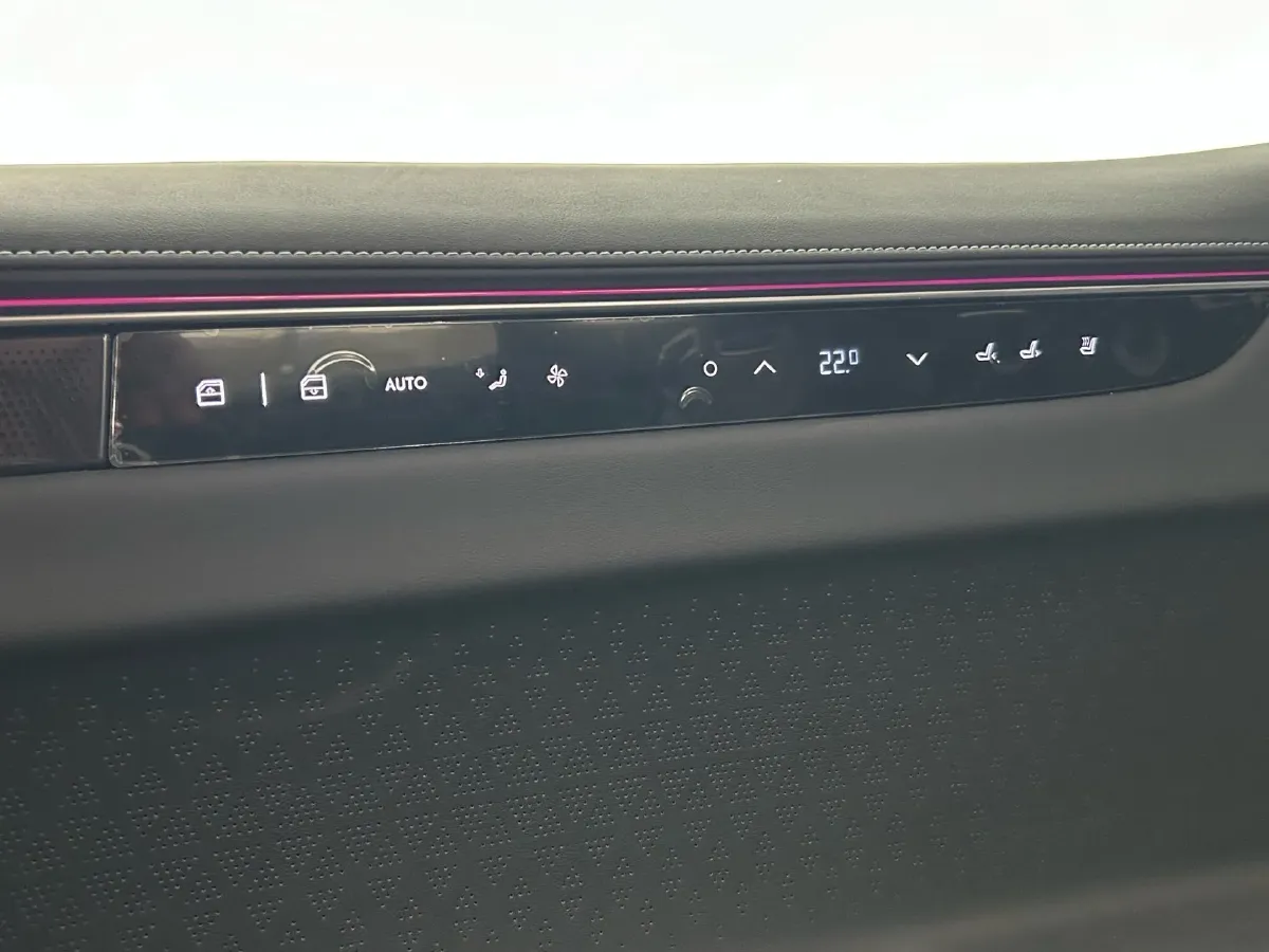 2022 HiPhi X BEV 97KWH,autocango,china used car exporter,china ev exporter,chinese used car exporter,chinese used ev exporter