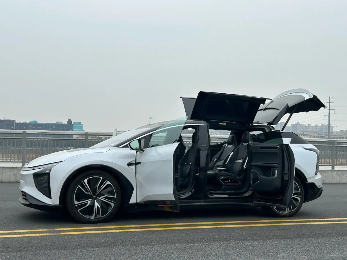 2022 HiPhi X BEV 97KWH,autocango,china used car exporter,china ev exporter,chinese used car exporter,chinese used ev exporter