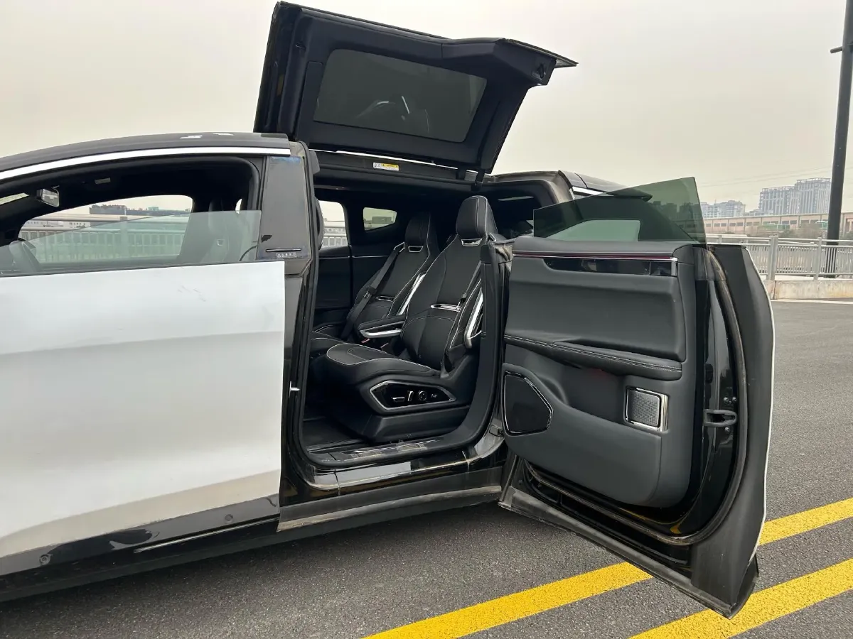 2022 HiPhi X BEV 97KWH,autocango,china used car exporter,china ev exporter,chinese used car exporter,chinese used ev exporter