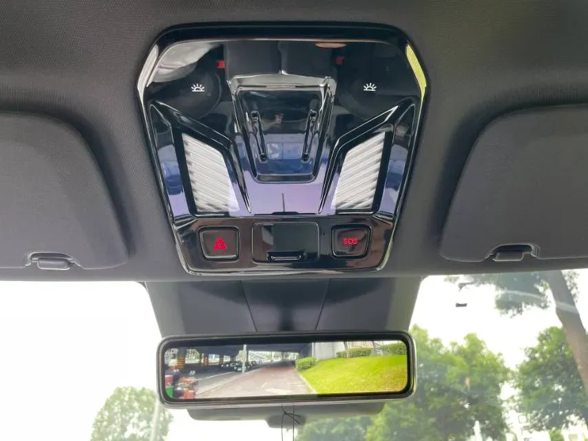 2023 HiPhi Y BEV 76.6KWH,autocango,china used car exporter,china ev exporter,chinese used car exporter,chinese used ev exporter