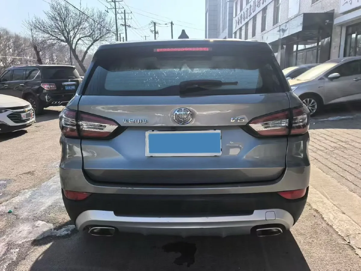 2018 Brilliance Auto V6 1.5T 150HP L4 6MT,autocango,china used car exporter,china ev exporter,chinese used car exporter,chinese used ev exporter