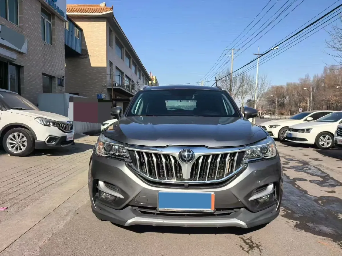 2018 Brilliance Auto V6 1.5T 150HP L4 6MT,autocango,china used car exporter,china ev exporter,chinese used car exporter,chinese used ev exporter